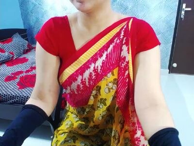 puneri_latika public webcam profile photo 4