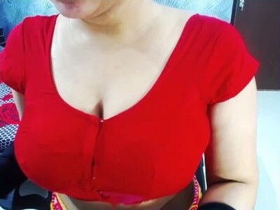 puneri_latika public webcam profile photo 7