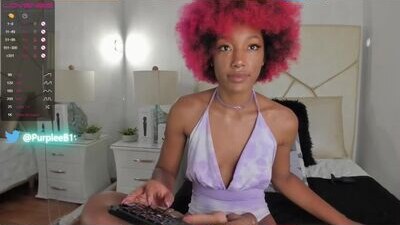 purplee_b public webcam profile photo 5