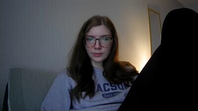 qt33 public webcam profile photo 2
