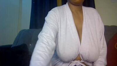 queen_doli public webcam profile photo 2