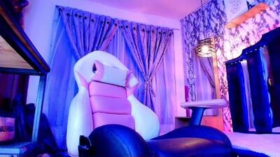queen_nyxx public webcam profile photo 2