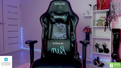 queenalicex public webcam profile photo 7