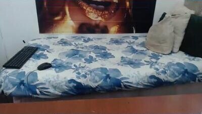 queenteex6993 public webcam profile photo 10