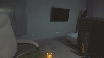 quietluxury public webcam profile photo 4