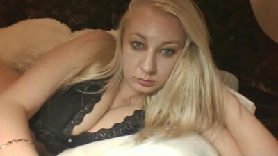 qwertyuio71919 public webcam profile photo 3