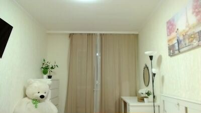 r0velllina public webcam profile photo 3