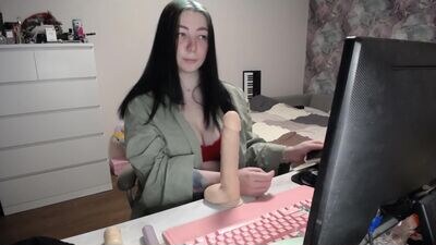 raaaaaaawr public webcam profile photo 3