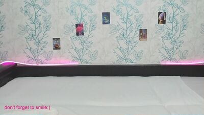 radiance_ public webcam profile photo 3
