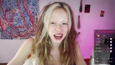 radiant_ada public webcam profile photo 2