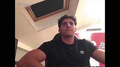 raes69 public webcam profile photo 2