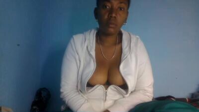 raiisaaa public webcam profile photo 2