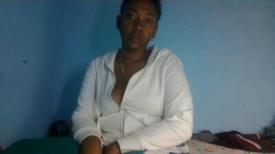 raiisaaa public webcam profile photo 6
