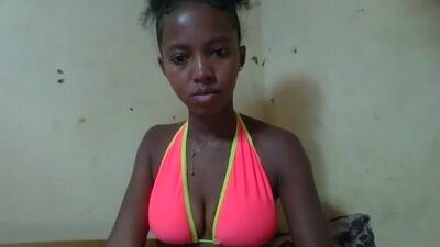 rasoanirinaa public webcam profile photo 3