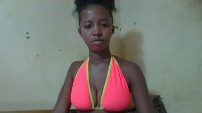 rasoanirinaa public webcam profile photo 7