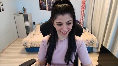 raven_haired_goddess public webcam profile photo 6
