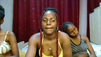 raven_luxe public webcam profile photo 4