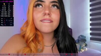 raven_sakura public webcam profile photo 4