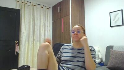 ray_of_sun_uwu public webcam profile photo 2