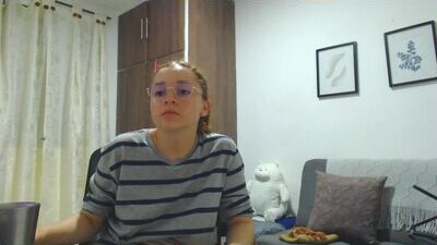 ray_of_sun_uwu public webcam profile photo 6