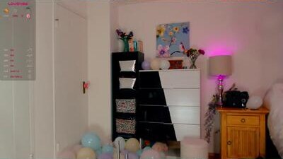 rebekahrayne_ public webcam profile photo 9