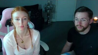 red_firesquirt public webcam profile photo 10