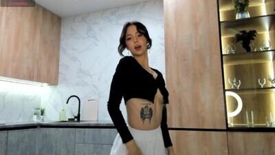 red_mok public webcam profile photo 8