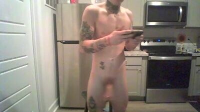 redinthebed public webcam profile photo 3