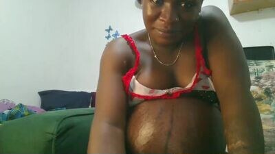 reem_wonder public webcam profile photo 3