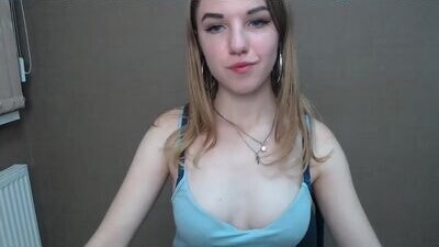 regina_milk public webcam profile photo 6