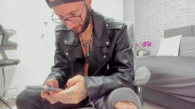 ren_stipe_ public webcam profile photo 3