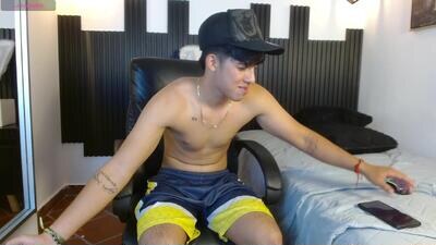 ren_storm public webcam profile photo 4