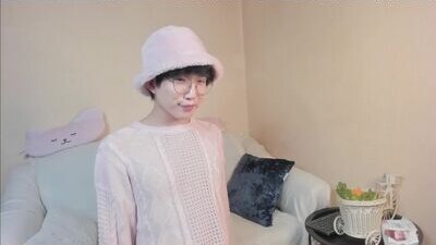 ren_yoonn public webcam profile photo 8