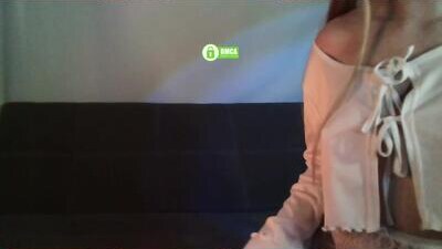 renesme_lusilia public webcam profile photo 5