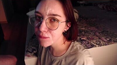 reqwerer public webcam profile photo 10