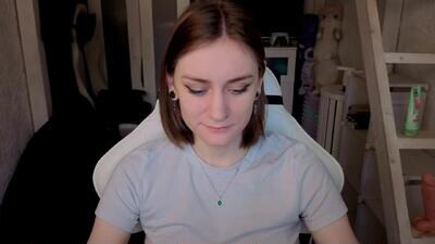 retromarie public webcam profile photo 2