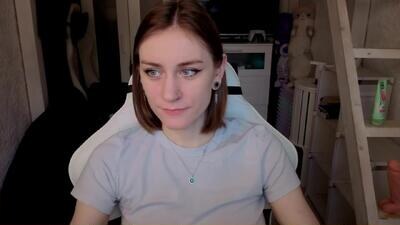 retromarie public webcam profile photo 3