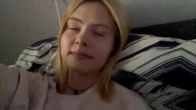 richellearmentrout public webcam profile photo 3