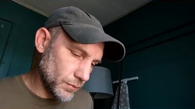 richheader public webcam profile photo 6