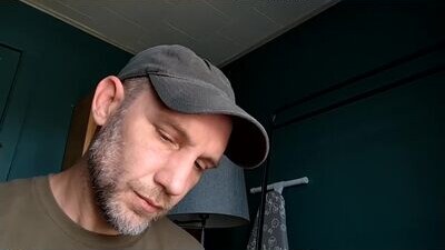 richheader public webcam profile photo 7