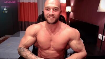 rikadler public webcam profile photo 4