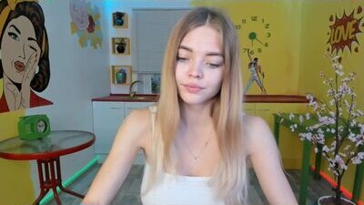 rina_mayers public webcam profile photo 6