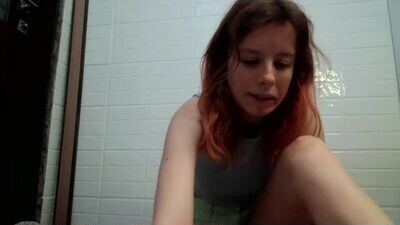rini_mori public webcam profile photo 3