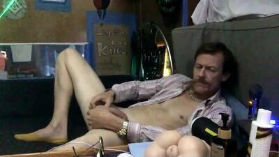 rod77knee public webcam profile photo 4
