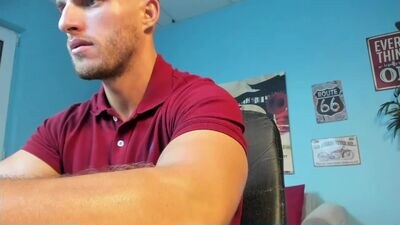 rolandmuscle public webcam profile photo 2