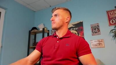 rolandmuscle public webcam profile photo 4