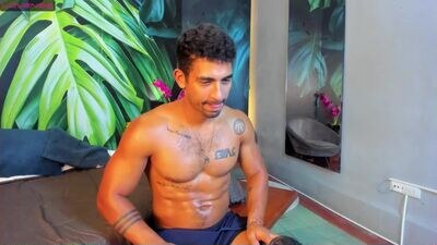 romeocolin_ public webcam profile photo 3