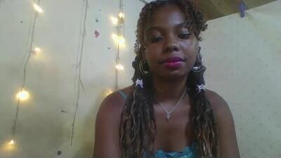 rosalinda933 public webcam profile photo 4