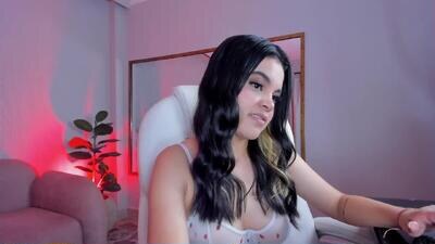 rose_jener public webcam profile photo 3