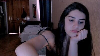 roselina_ public webcam profile photo 8